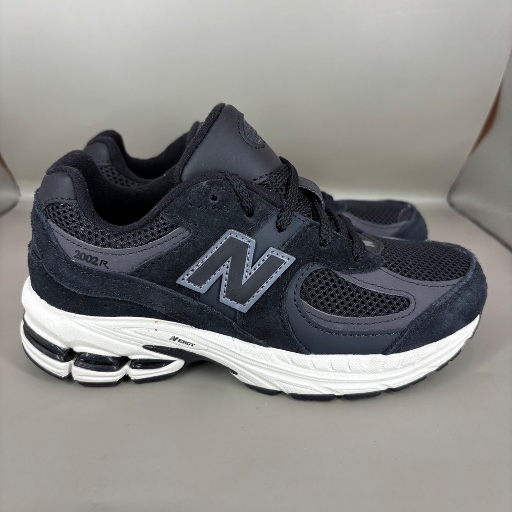 New Balance 2002R Kids Sneakers Black Phantom PC2002BK Size 13 US Boy